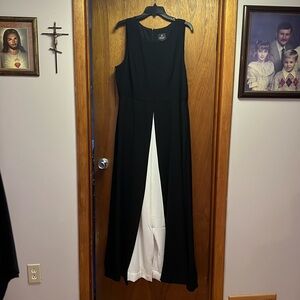 Black and white pant suit worn once